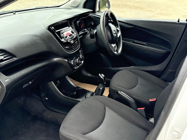2016 Vauxhall Viva 1.0 SE 5dr [A/C] HATCHBACK PETROL Manual