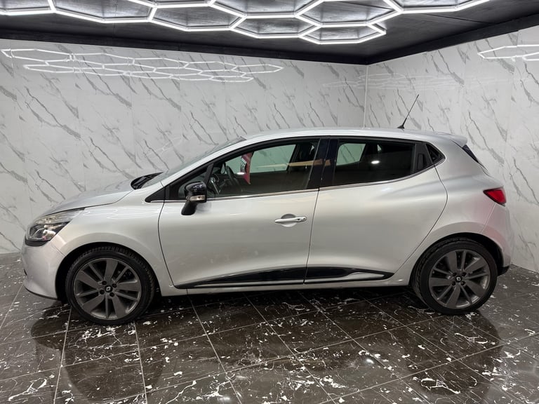 2015 Renault Clio 1.5 dCi Dynamique S MediaNav Hatchback 5dr Diesel Manual Euro 5 (s/s) (90 p HAT...