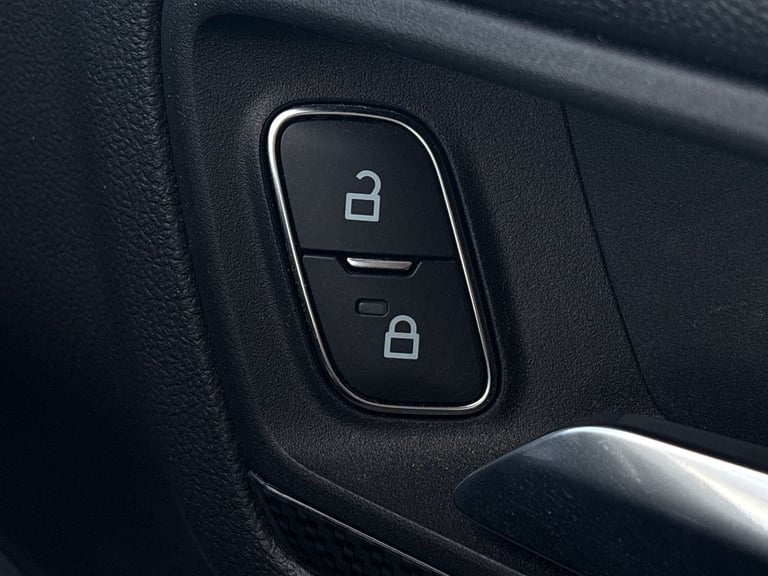 2022 Ford Kuga 2.5 PHEV ST-Line X Edition 5dr CVT 4X4 PETROL/ELECTRIC Automatic