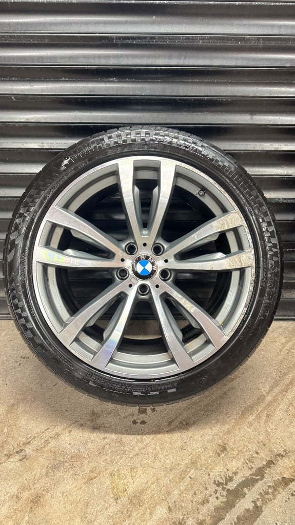20" GENUINE BMW 469M ALLOYS & TYRES FOR BMW F15 F16 BMW X5 SILVER