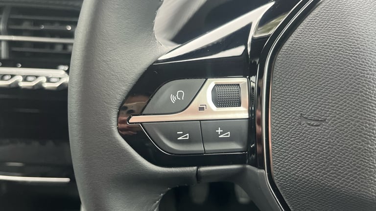 2024 Peugeot 208 1.2 PureTech Allure Hatchback 5dr Petrol Manual Euro 6 (s/s) (100 ps) Hatchback ...