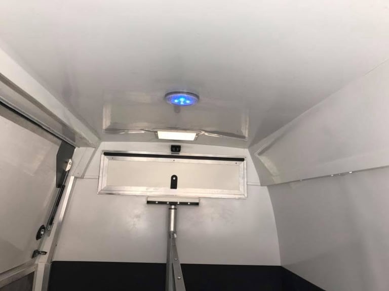 3.5t horsebox 