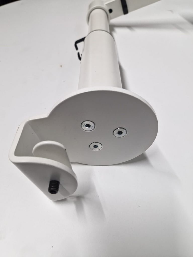Heavy duty single monitor arm (8 available)