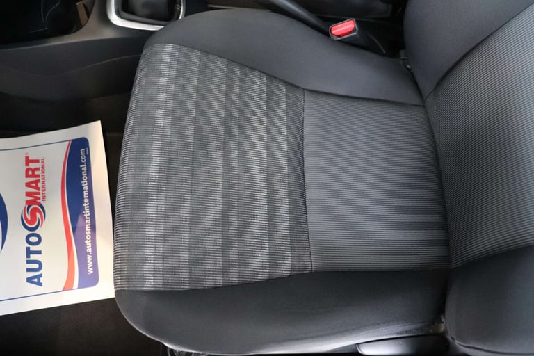 2016 Toyota Yaris 1.3 Yaris Icon VVT-I 5dr Hatchback Petrol Manual