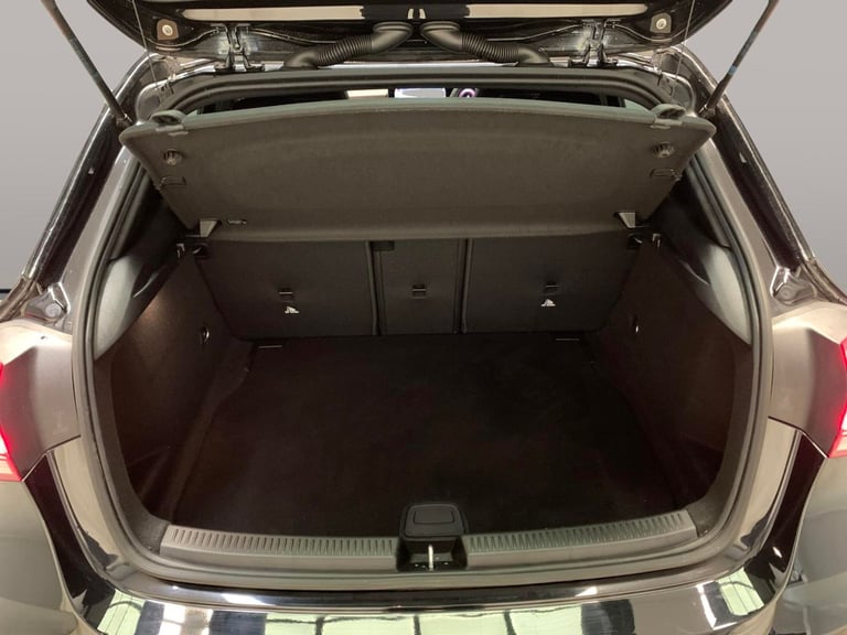 2020 Mercedes-Benz A-Class 1.3 A180 AMG Line (Executive) Hatchback 5dr Petrol 7G-DCT Euro 6 (s/s)...