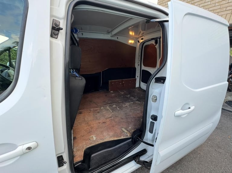 2017 CITROEN BERLINGO 625 1.6 HDi ENTERPRISE L1 LONG MOT 13 SERVICES! DRIVES A1