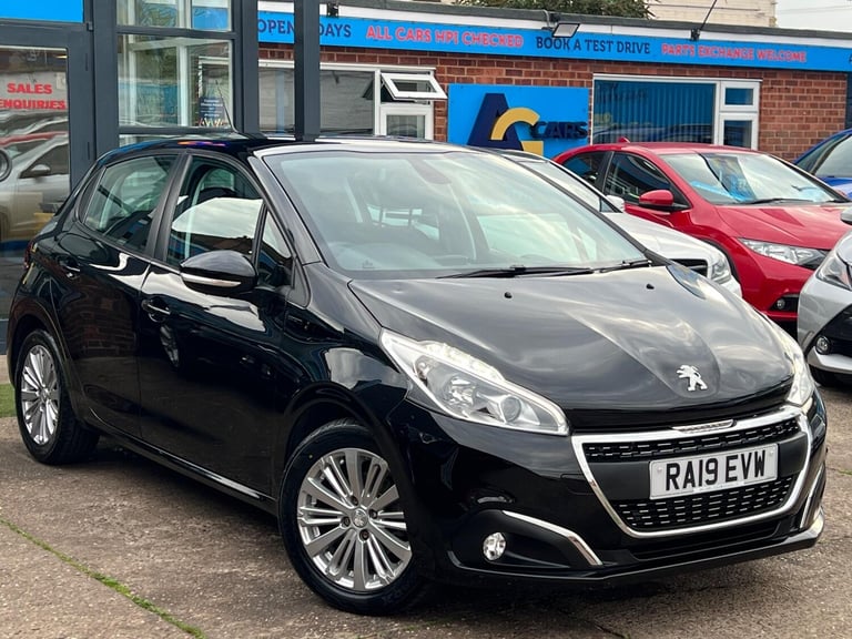 2019 Peugeot 208 1.2 PureTech Signature Hatchback 5dr Petrol Manual Euro 6 (s/s) (82 ps) HATCHBAC...