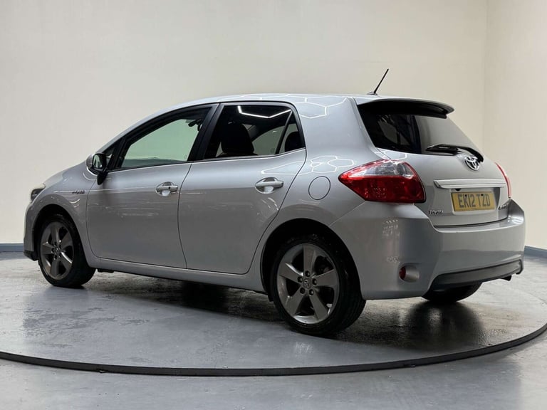 2012 Toyota Auris 1.8 VVT-h T Spirit CVT Euro 5 (s/s) 5dr Hatchback Hybrid Automatic
