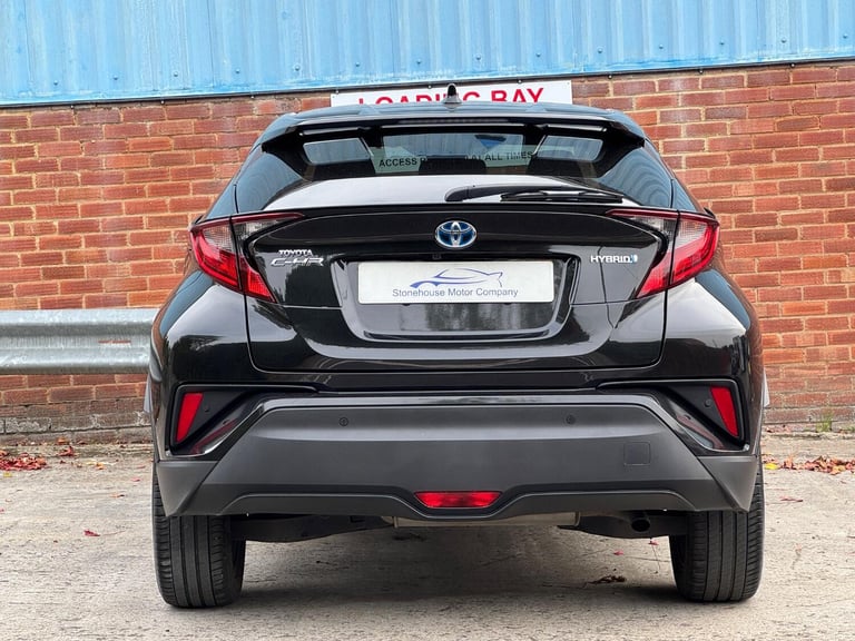 TOYOTA C-HR 1.8 VVT-h Design 2021