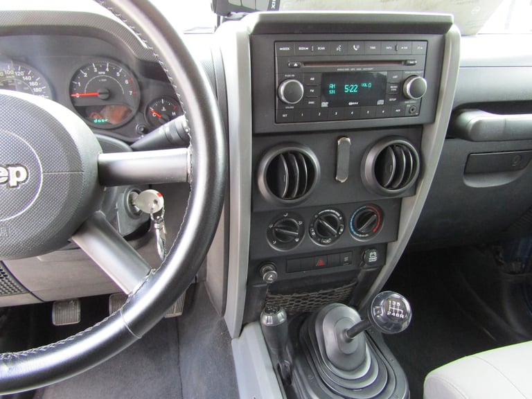  Jeep Wrangler  3.8 V6 SOFT TOP TRAIL RATED 4X4 3DR LHD 4x4 Petrol Manual