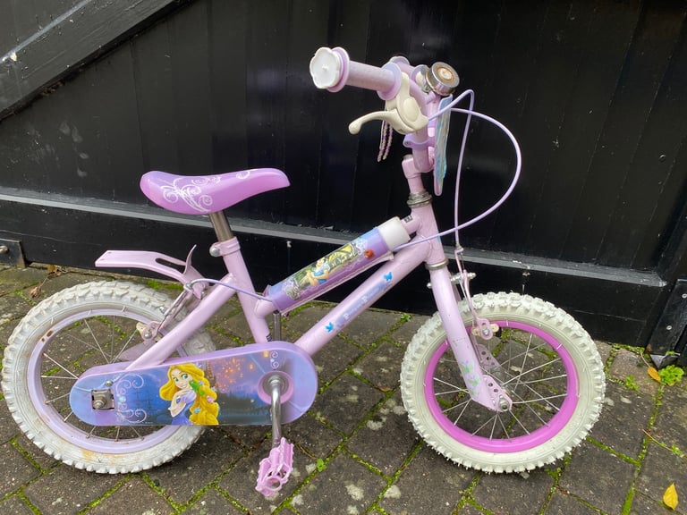 Girls 2 wheeler bike. Disney themed .( Age 3-6 years.)(