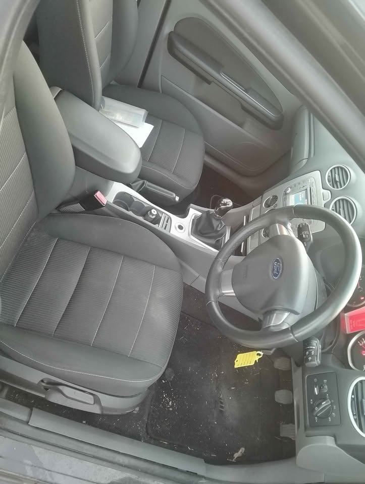 Ford, FOCUS, Hatchback, 2011, Manual, 1560 (cc), 5 doors