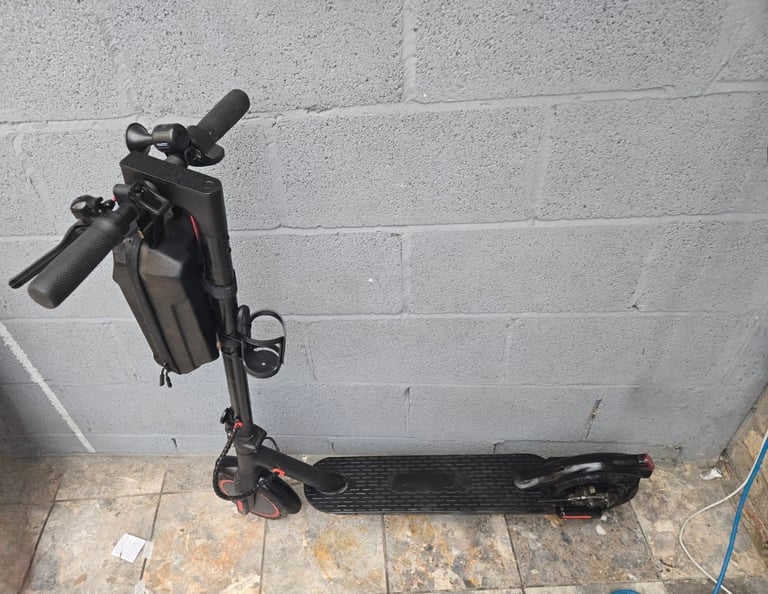 Electric scooter 30kmh happy to take offer