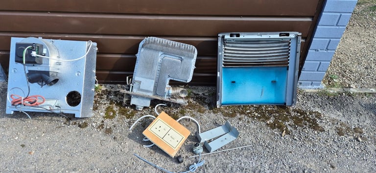 TRUMA TRUMATIC S3002P ULTRAHEAT gas and electric space heater for camper caravan motorhome.