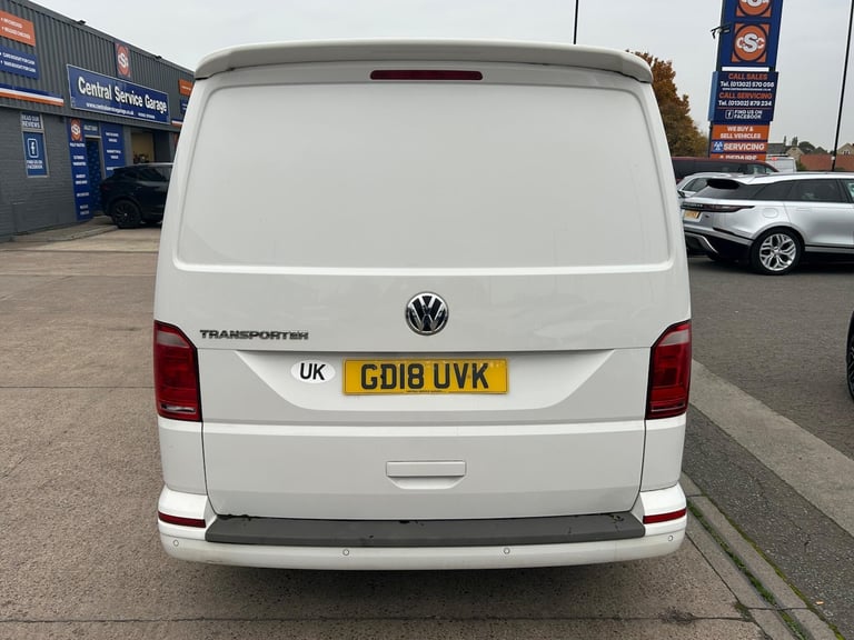 Volkswagen Transporter 2.0 TDI T32 BlueMotion Tech Trendline Kombi FWD LWB Euro 6 (s/s) 5dr Dies...