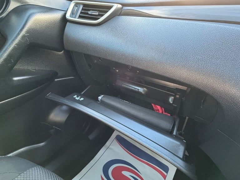 2015 15 NISSAN QASHQAI 1.6 DCI N-TEC+ SUV 5DR DIESEL XTRON 2WD EURO 6 (S/S) (130