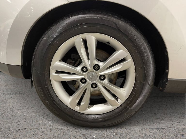 2013 Hyundai Ix35 1.7 CRDi Premium SUV 5dr Diesel Manual Euro 5 (s/s) (115 ps) Diesel Manual