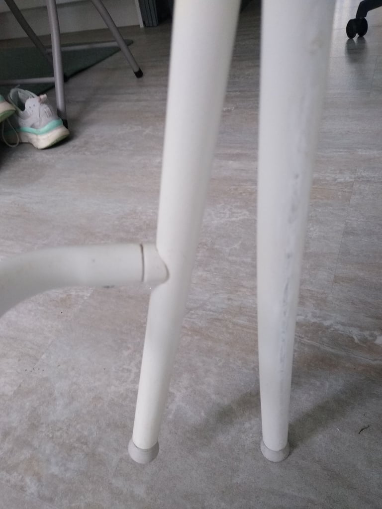 x1 IKEA Foldable Franklin White Bar Stool with Backrest and Footrest 