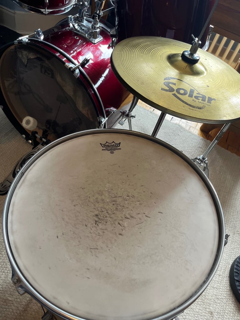 Session Pro 5-Piece Drum Kit with Solar by Sabian Cymbals & Remo Heads – Good Condition