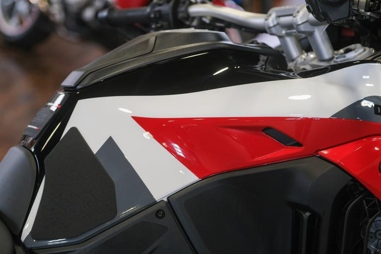 Ducati Multistrada V4 S Sport Includes Panniers