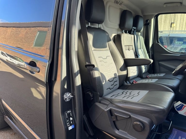  Ford Transit Custom 2.0 TDCi 170ps**SPORT VAN!**+HUGE Diesel