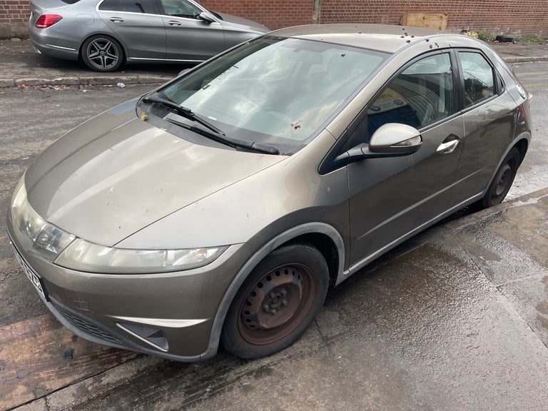 09 Honda Civic 1.4 Petrol Grey beige 6speed BREAKING parts
