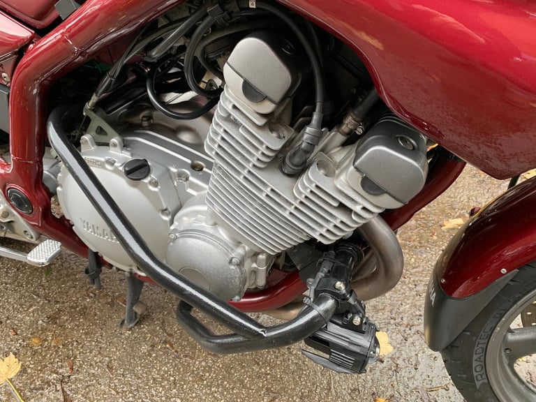 1999 Yamaha XJ900S DIVERSION SHAFT' WITH FULL GIVI LUGGAGE (CLASSIC MOTORCYCLE)