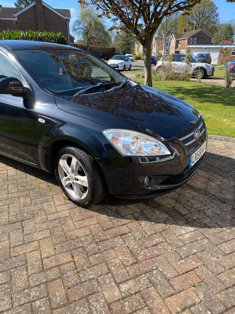 Kia, CEED, Hatchback, 2008, Manual, 1591 (cc), 5 doors