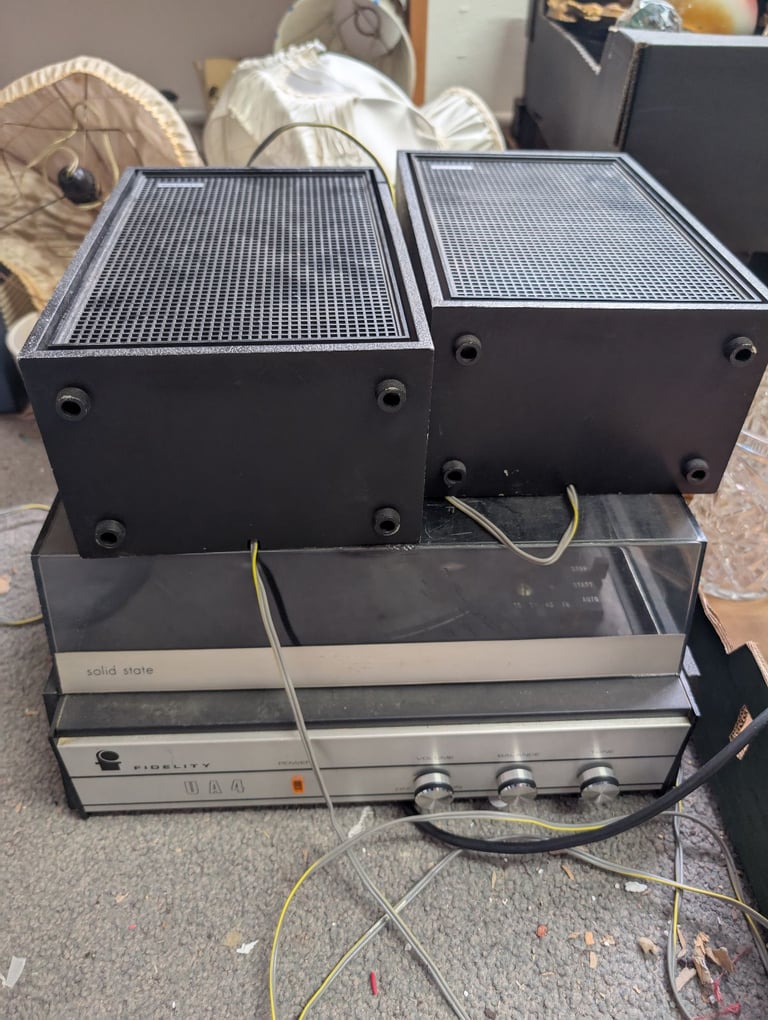 image for Vintage Fidelity UA4 record player with matching speakers