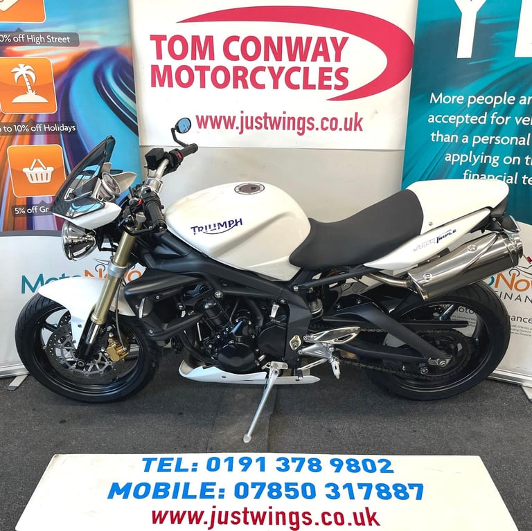 TRIUMPH STREET TRIPLE 675, 2010(10), 10,825 MILES, FSH, EXTRAS, SUPERB, £3695