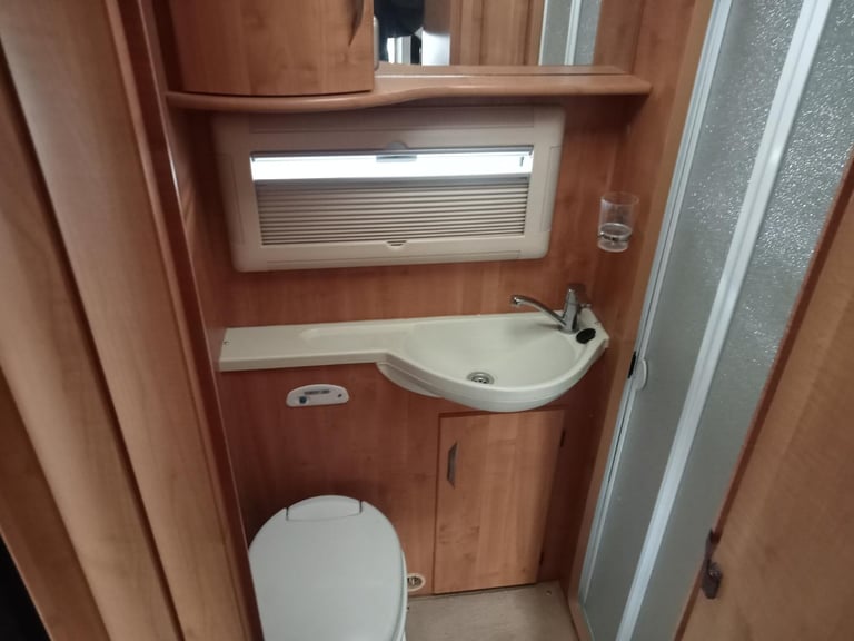 AUTO-TRAIL TRACKER EK SE 08 PLATE 