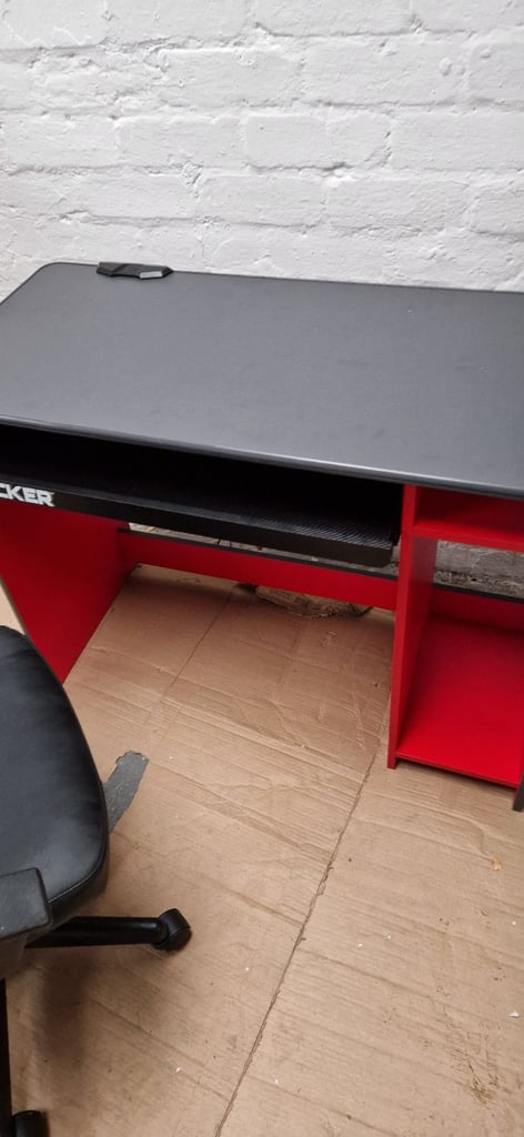  X rocker carbon tek gaming desk - Black & Red  & Black faux leatherette office chair - assembled  