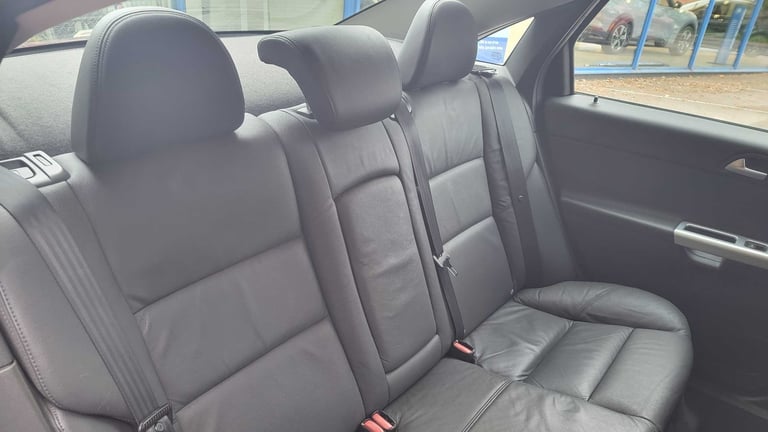 2012 Volvo S40 2.0 SE Lux Edition 4dr Saloon Petrol Manual