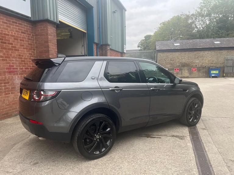 2018 Land Rover Discovery Sport 2.0 TD4 HSE Black Auto 4WD Euro 6 (s/s) 5dr ESTATE Diesel Automatic