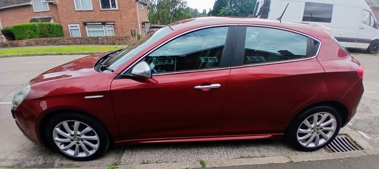 Alfa Romeo, GIULIETTA, Hatchback, 2011, Manual, 1598 (cc), 5 doors