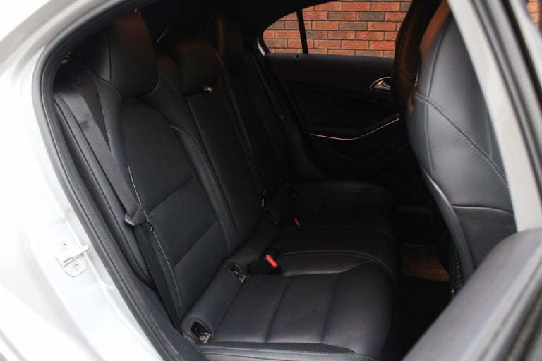 2016 Mercedes-Benz A-Class 1.6 A200 AMG Line (Premium) 7G-DCT Euro 6 (s/s) 5dr HATCHBACK Petrol A...