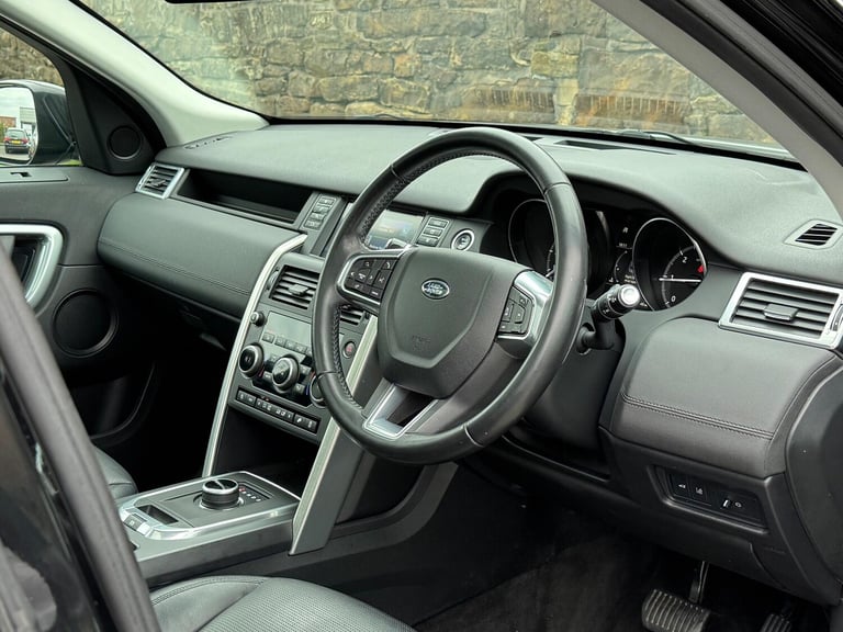 2018 Land Rover Discovery Sport 2.0 TD4 HSE Black Auto 4WD Euro 6 (s/s) 5dr ESTATE Diesel Automatic