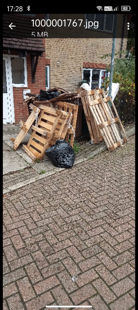 Free pallets 