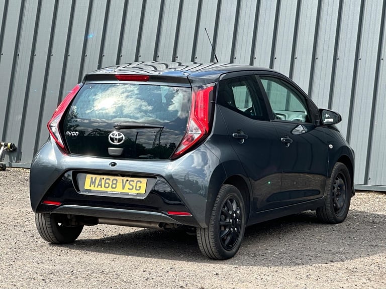 2018 Toyota AYGO 1.0 VVT-i x-play Hatchback 5dr Petrol Manual Euro 6 (71 ps) HATCHBACK Petrol Manual