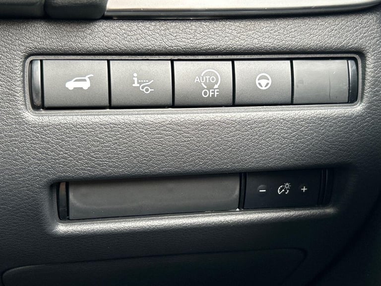 2025 Nissan Qashqai 1.3 DIG-T MHEV Tekna Euro 6 (s/s) 5dr SUV PETROL Manual