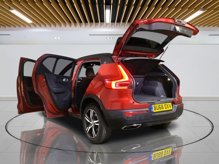 2018 Volvo XC40 2.0 D4 R-Design SUV 5dr Diesel Auto AWD Euro 6 (s/s) (190 ps) ESTATE Diesel Autom...
