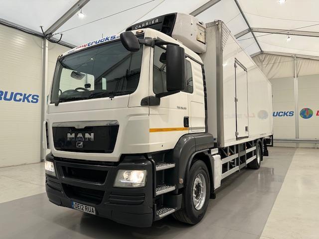 MAN TGS 26.320 6x2 Sleeper Cab Fridge Box