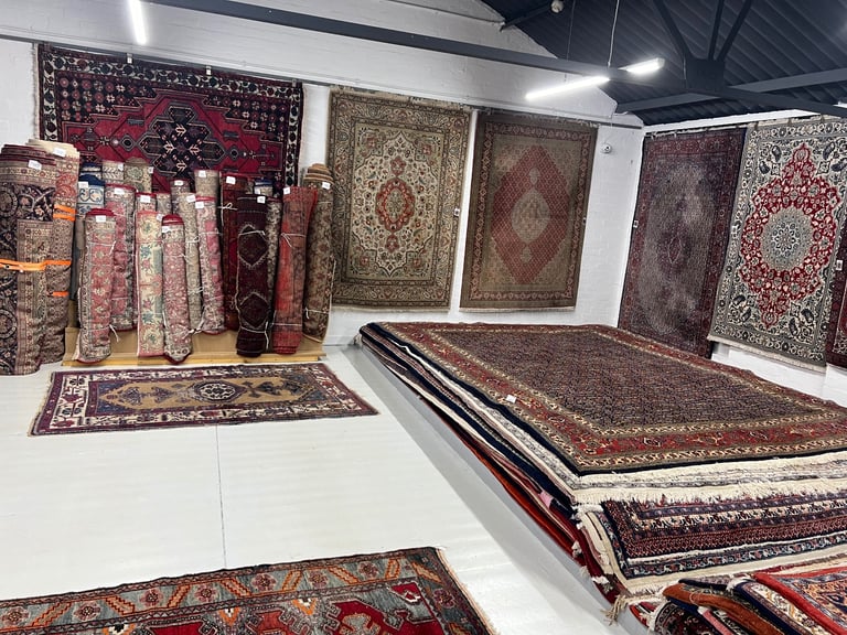 MAHARAJA SILK RUG 280x370cm