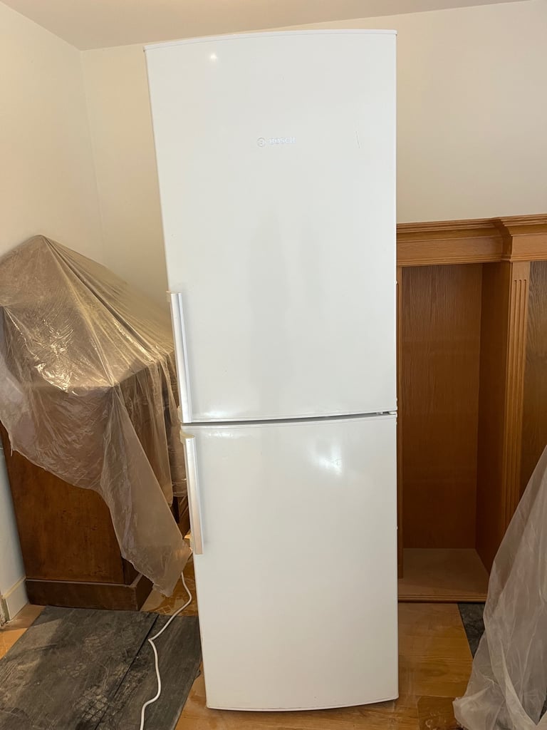 image for Freestanding Bosch fridge/freezer