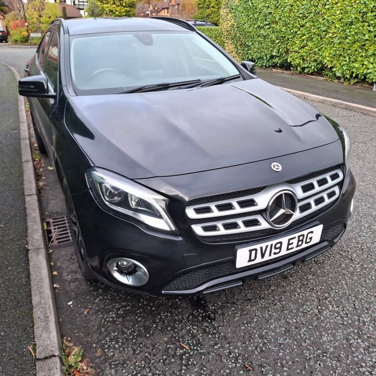 Mercedes-Benz, GLA, 2019, low miles full mot