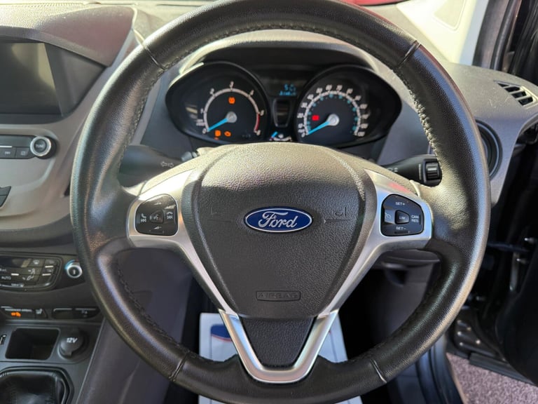 2019 Ford Tourneo Courier 1.5 TDCi Zetec Euro 6 5dr MPV Diesel Manual