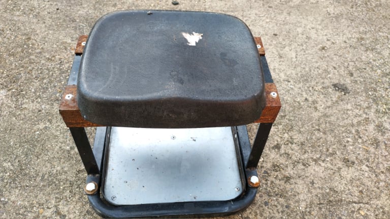 image for carp fishing bank seat chair lorry car mechanic breakdown recovery