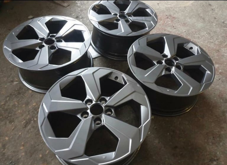 18 inch original Nissan brand new alloy wheels fit traffic and vivaro vans 