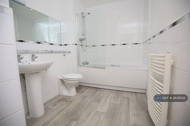2 bedroom flat in Osbourne House, Coventry, CV1 (2 bed) (#2638525)
