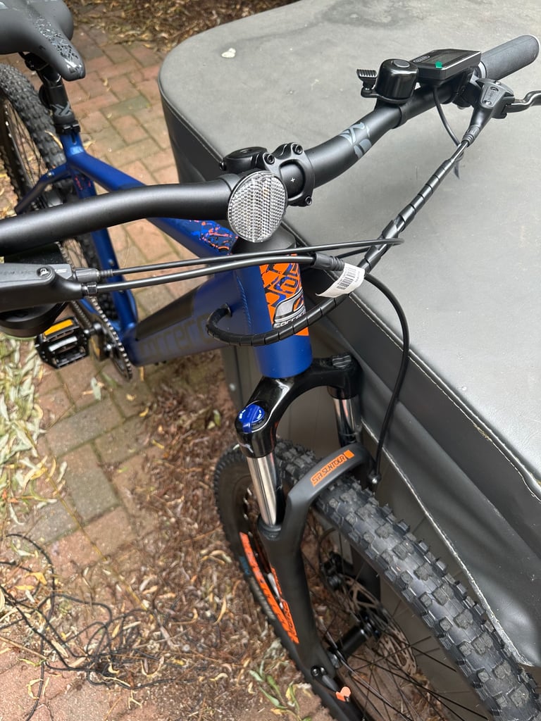 Carrera Vulcan e-bike medium frame excellent condition worth £1500